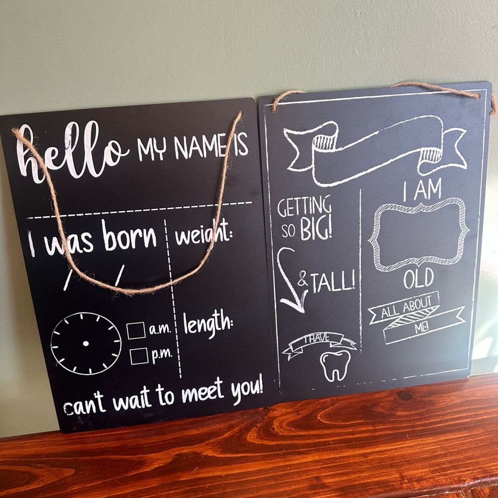 Chalkboard Baby Milestone & Growth Signs Set - Black